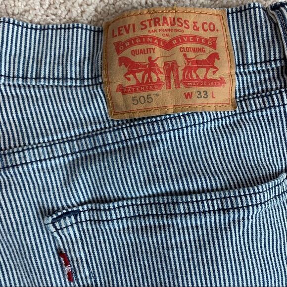Levi’s 505 navy blue white striped denim shorts Sz 33 - Picture 3 of 9